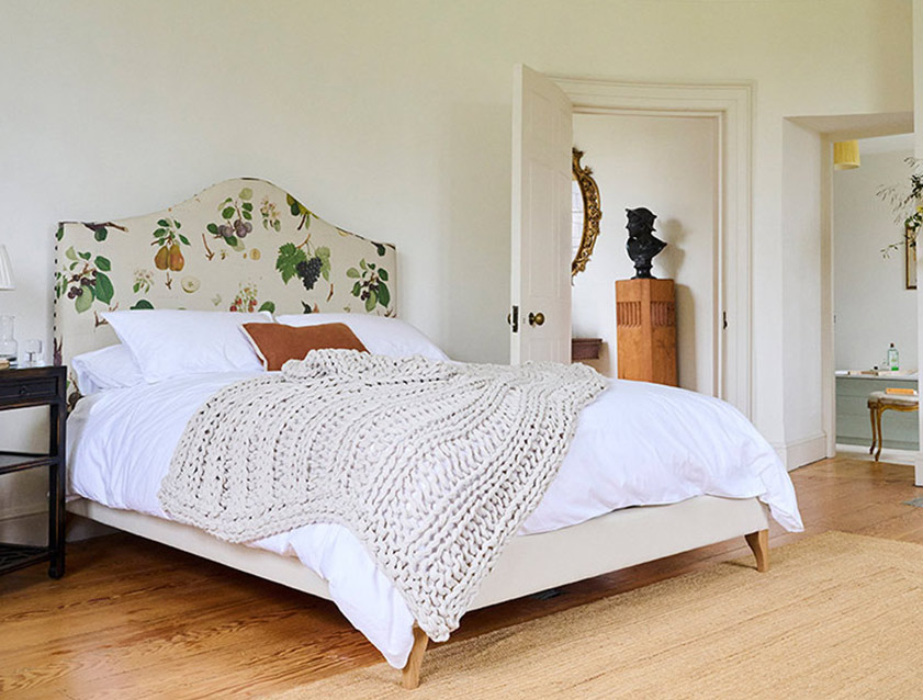 Bermondsey king bed in Stain Resistant RHS William Hooker Design Fruit